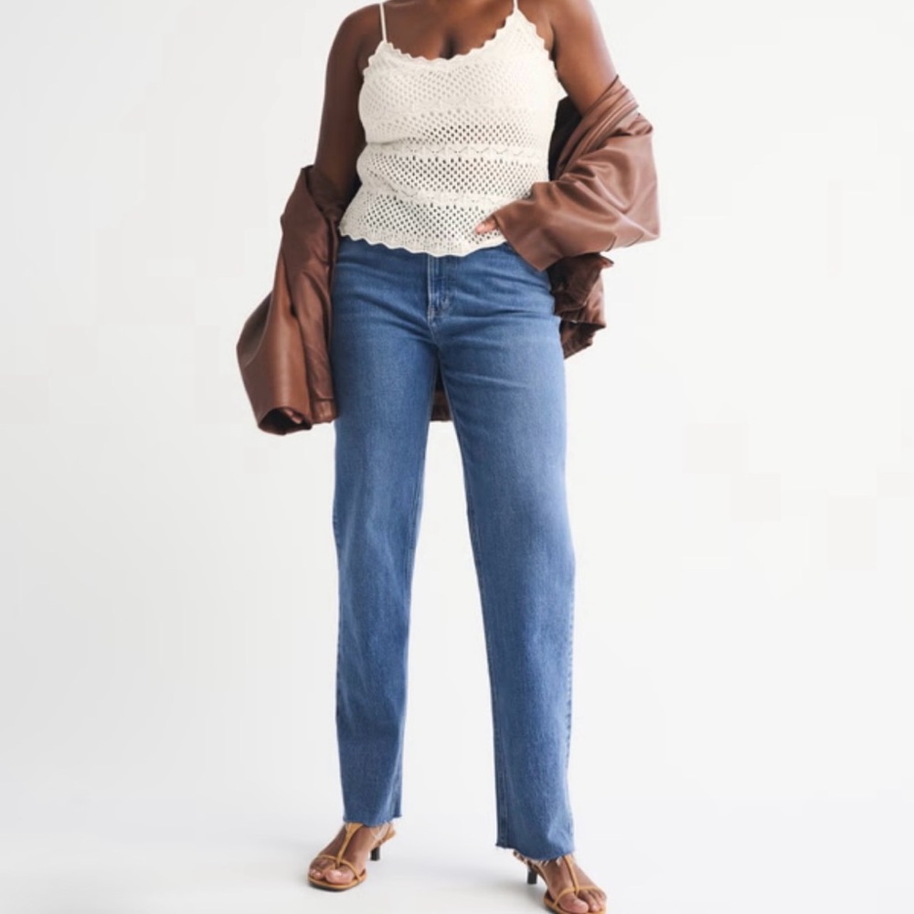 Abercrombie & Fitch 90’s Straight Mid-Rise Raw Hem Jeans - sz. 27L